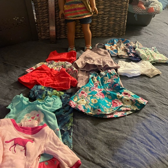 Lot: 1 American Girl, 1 baby alive, 4 baby dolls, 2 cabbage cuties and more! - Picture 2 of 13